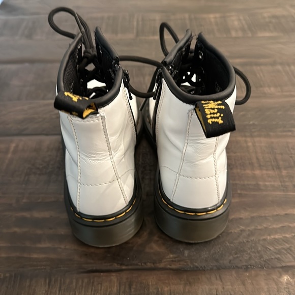 Dr. Martens 1460 Boots Junior - Picture 3 of 8